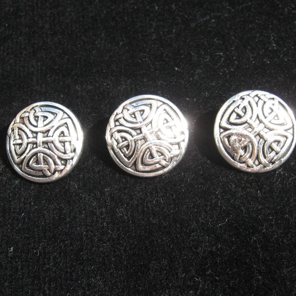 Pewter celtic style buttons x5, buttons,pewter buttons,silver tone,metal buttons,celtic design,celtic items,celtic,craft,dressmaking,notions