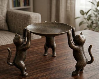 Posacenere a forma di gatto in bronzo, statuetta di gatto zodiacale in rame intagliata a mano, scultura di animale in stile vintage, ornamento da scrivania unico, accessorio per fumatori in metallo