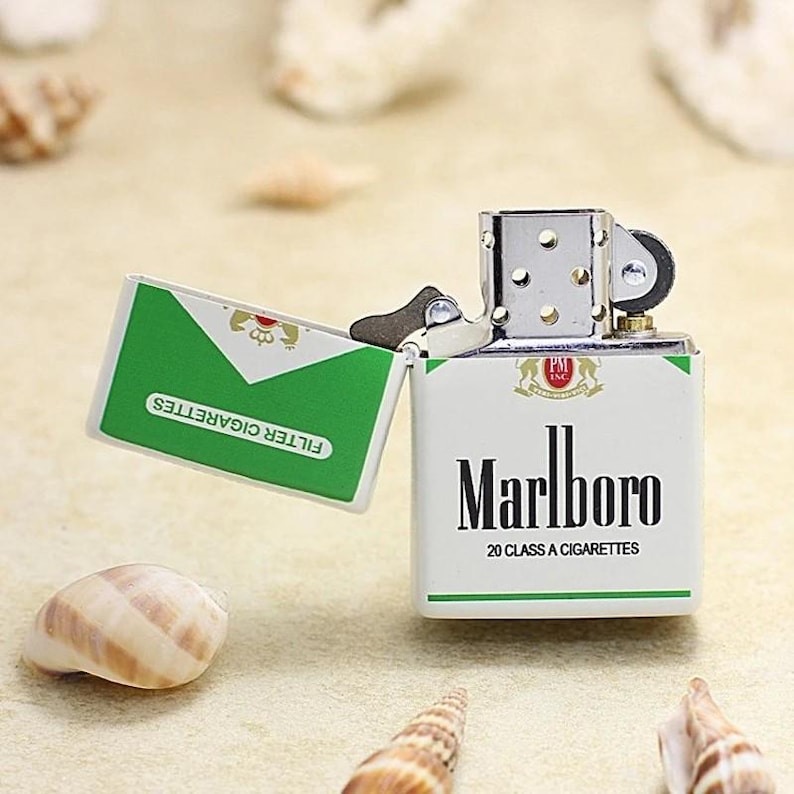 Encendedor metálico premium a prueba de viento, artículo de colección recargable de alta calidad, regalo elegante para él, accesorios de lujo de estilo vintage. imagen 4
