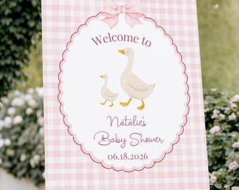 Modello di cartello di benvenuto per baby shower a tema Silly Goose, poster stampabile e modificabile a quadretti rosa per bambina, download digitale immediato da Canva.