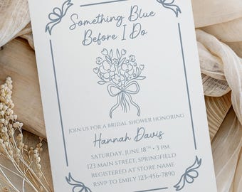 Invito per addio al nubilato "Something Blue Before I Do", modello modificabile e stampabile con motivi floreali minimalisti blu polvere, download digitale su Canva.