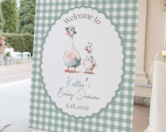 Modello di cartello di benvenuto per baby shower con motivo a oche buffe a quadretti verdi, poster modificabile e stampabile neutro per feste di compleanno, download digitale immediato.