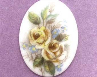 Vintage German Decal Cameo, Porcelain Cameo, Yellow Roses on Porcelain, Rose Cameo, 40x30mm, B'sue Boutiques, Item06437