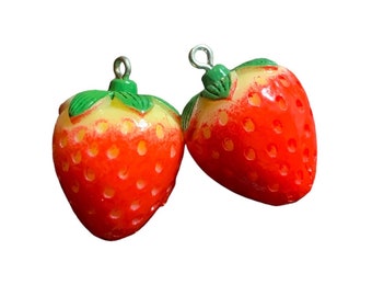 Heavy Resin Strawberries , Attached Eyepin Bail, Pair, B’sue Boutiques, Item01018