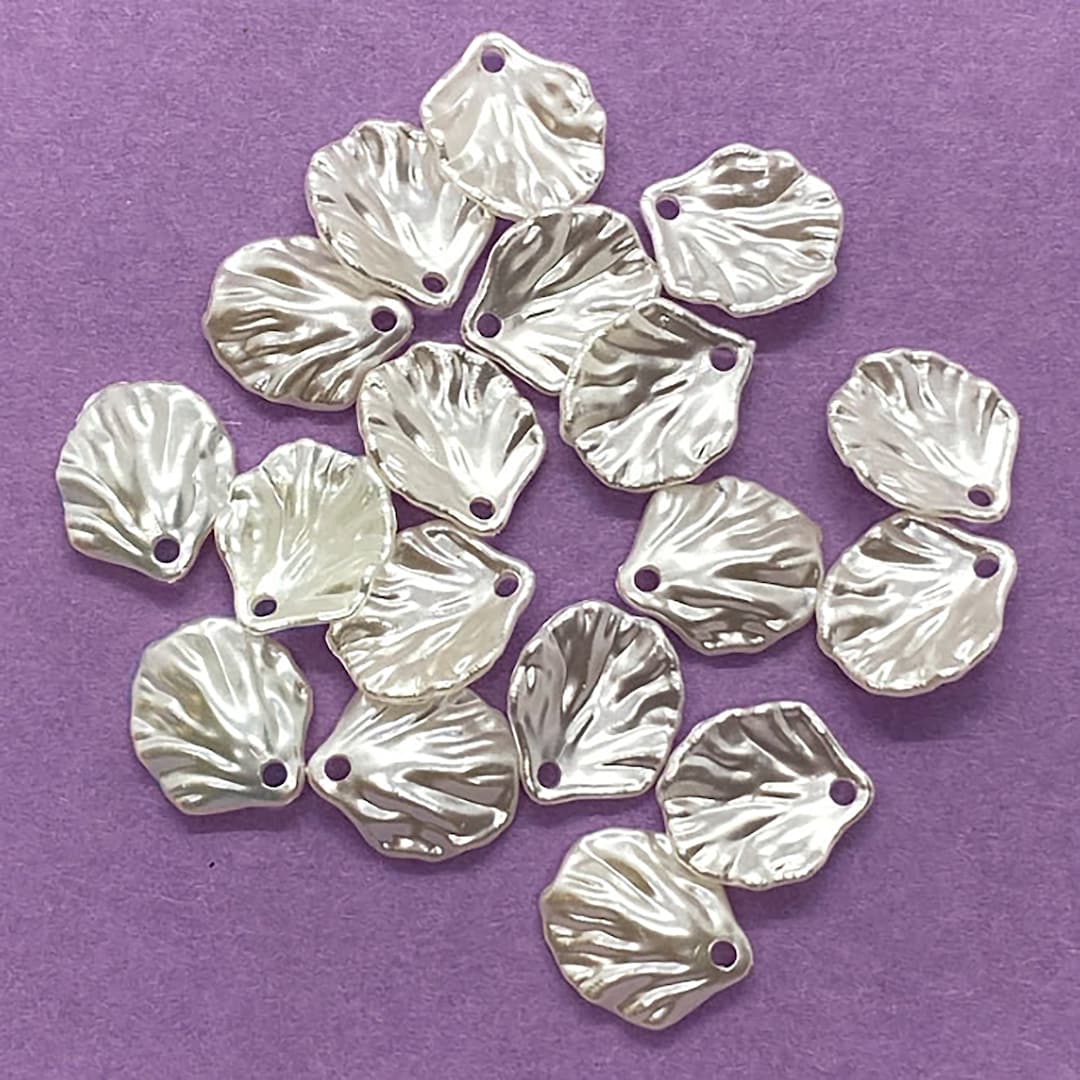 Pearlized Seashell Charms, 18 Pieces, Seashell Beads, off White, Acrylic Beads, Jewelry Making