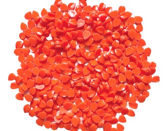 Red Orange Acrylic Flat Back Hearts, Over 300 Pieces, Assemblage Embellishments, Jewelry Making, B'sue Boutiques, 7 x 5mm, Item010214