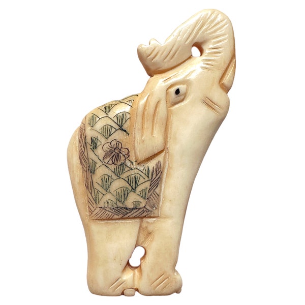 Hand Painted Bone Elephant Pendant, Carved Pendant, Elephant, Beige, 58 x 34mm, B'sue Boutiques, Item08220