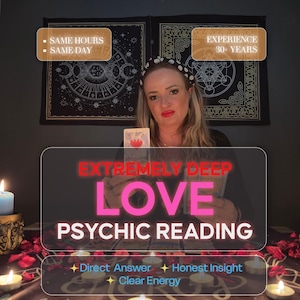 Könnte beinhalten: Eine Frau hält Tarotkarten, mit Textüberlagerung "EXTREMELY DEEP LOVE PSYCHIC READING." Zusätzlicher Text lautet "Same Hours, Same Day" und "Experience 30+ Years." Das Bild zeigt Kerzen und dekorative Elemente.
