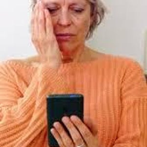 Text Message Scam Protection | Senior Tech Help | Smishing Safety Caregiver Printable Guide