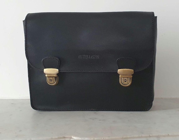 Black leather backpack – structured 1990s design … - image 2