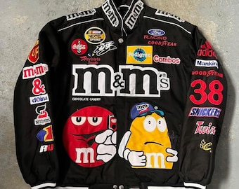 Chaqueta con parche de patrocinador de carreras retro | Chaqueta bomber negra de automovilismo | Chaqueta con gráficos llamativos | Personalizada por sublimación unisex |