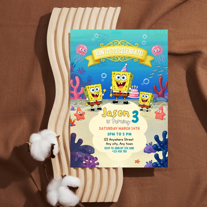 Pode incluir: Um convite de anivers&aacute;rio colorido com personagens do Bob Esponja. O convite inclui o texto "Join Us To Celebrate!" e detalhes para uma festa de terceiro anivers&aacute;rio, incluindo o nome "Jason", data, hora e local.