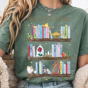Disney Bookshelf Princess Watercolor Once Upon A Time PNG, Koszulka Belle Tiana Mulan Tiana, Koszulka Belle's Library, Prezent dla miłośnika książek PNG zdjęcie 2