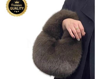 Plush Half Moon Faux Fur Bag – Soft Winter Shoulder Handbag (25x18cm)