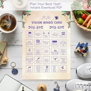 Könnte beinhalten: Digitaler Download einer 2026 Vision Bingo Card mit beigem Hintergrund. Die Karte enthält Ziele wie Bücher lesen, Museen besuchen und neue Rezepte ausprobieren. Das Bild enthält eine Tasse Tee, Gemüse, ein Notizbuch und Turnschuhe.