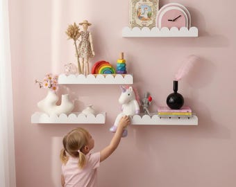 Witte geschulpte zwevende plank, modulaire inrichting kinderkamer, houten plank Scandinavische stijl, Montessori-baby, houten zwevende plank met haken, kinderen