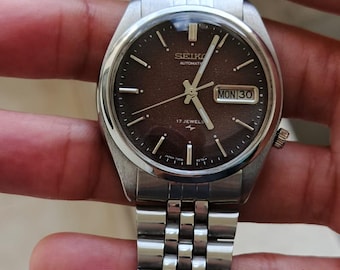 VTG Seiko Brown Automatic Textured Dial 7009 Japan Men's Wrist Watch