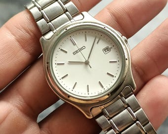 Seiko Quartz White Dial Vintage Japanes Men's Wrist Watch 7N32-0150