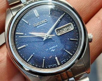 Seiko Automatic Blue Textured Dial 7009 Vintage Men's Wrist Watch