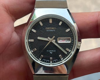 Seiko Black Textured Dial 6309 Vintage Men's Wrist Watch