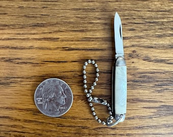 Vintage Imperial (?) heat-treated mini keychain pocketknife, clean, snappy