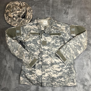 US Army Jacket Boonie Patch Hat Medium ACU Digital Camo Combat  Jacket Military