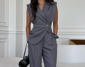 Ensemble tailleur-pantalon marron élégant pour femme – Tenue deux pièces professionnelle avec gilet – Look chic pour le bureau – Tenue minimaliste et luxueuse