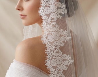 Mantilla Veil, Long Mantilla Lace Veil, Chantilly Eyelash Lace Cathedral Bridal Veil, Eyelash Lace Veil, Wedding Veils with Lace