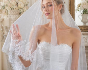 Velo de novia con borde de encaje Chantilly, velo de novia con encaje de pestañas, velo Chantilly de dos capas, velo corto de encaje, velo de encaje catedral.