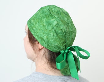 Leafy Green Scrub cap, ponytailed scrub hat with pouch, ponytailed medical cap for nurses and doctors, Surgical hat holiday gift ideas