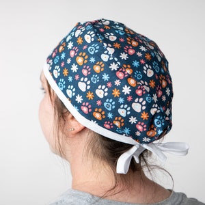 Casquette de gommage florale à imprimé patte, chapeau de gommage de cheveux de lutin, idées cadeaux unisexes de casquette chirurgicale, chapeau chirurgical pour infirmières, casquette de cheveux courts Med maximaliste No thanks!