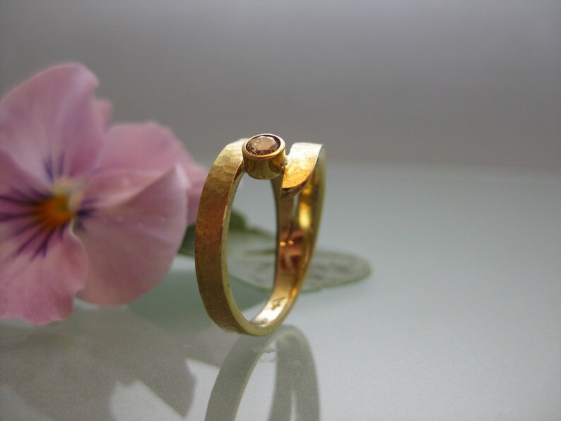 9K Gelbgold Verlobungsring Simulierter Solitär-Verlobungsring – 9 Karat Gelbgold Auf Silber, 1,00 KT, Größe J-V Ring Ss