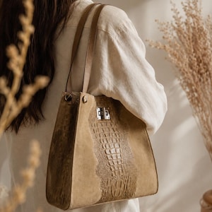 Western Cowgirl Tote Purse Leather Purse Croc Texture Handbag Native Southwestern Inspired Ranch Style Shoulder Bag Boho Rustic Chic