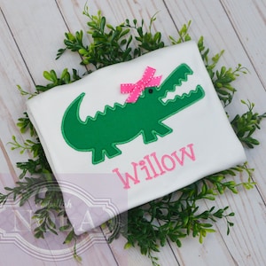 Girly Alligator with Bow Applique Shirt or Bodysuit, Gator Shirt, Alligator Shirt, Alligator Theme, Gator Theme