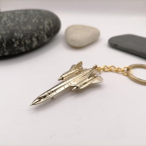 SR-71 Blackbird messing vliegtuigsleutelhanger, gedetailleerde luchtvaartbedel, sleutelhanger metalen vliegtuig, pilootcadeau voor mannen