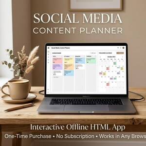 Op de afbeelding: Een laptop met een Social Media Content Planner, inclusief een Kanban-bord en een publicatiekalender voor oktober 2024. Het scherm toont de tekst Social Media Content Planner, Interactive Offline HTML App, One-Time Purchase, No Subscription, Works in Any Browser.