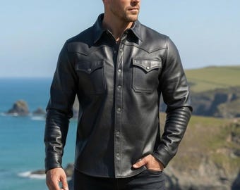 Handgefertigte schwarze Herren Schaffell-Leder-Shirt-Jacke - Western-Druckknopf-Überhemd.
