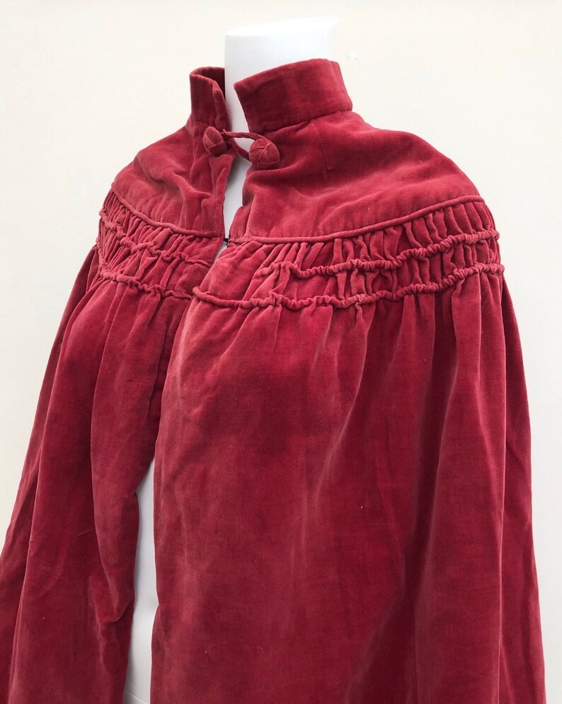 1920\u2019s Raspberry Coloured Velvet Cape