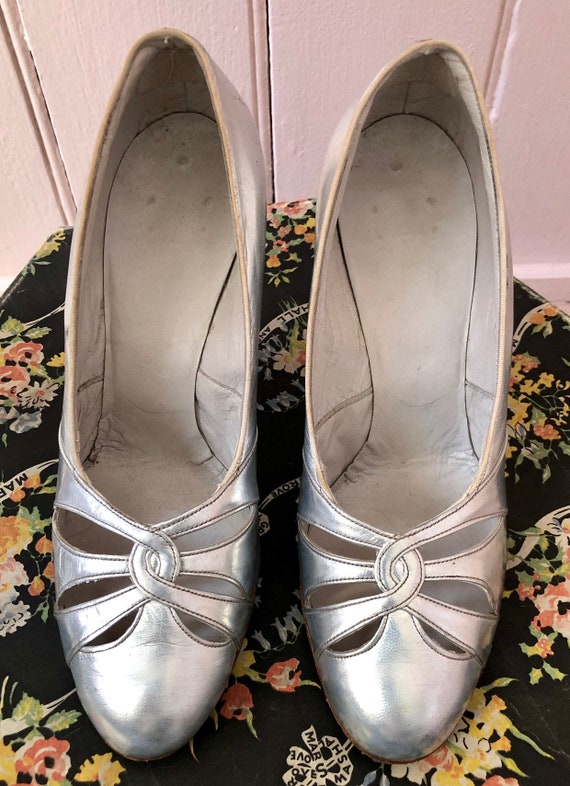 Stunning Silver 1930’s Shoes