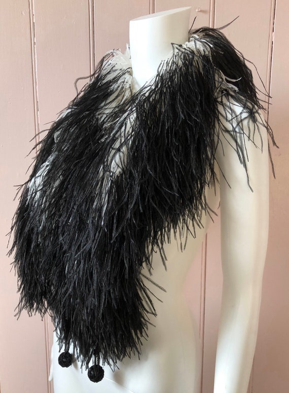 Superb 1920’s Black and White Feather Boa