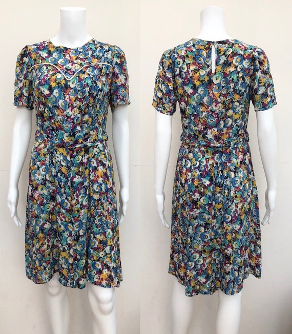 Superb 1940’s Crepe Floral Dress - image 2