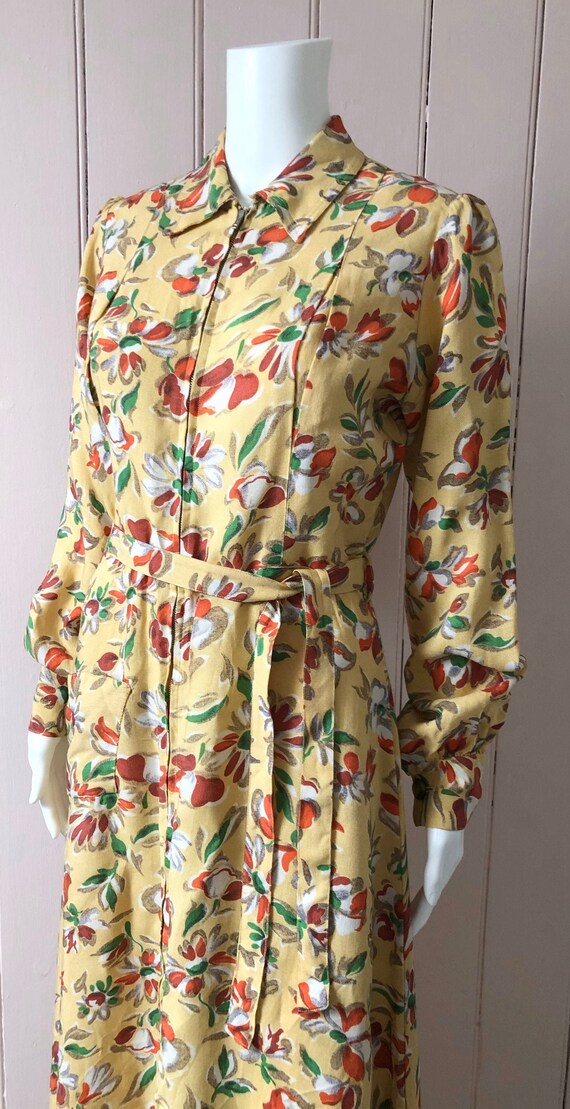 Superb CC41 1940’s Linen Housecoat