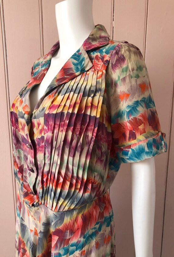 Fantastic 1940’s Dress Amazing Print