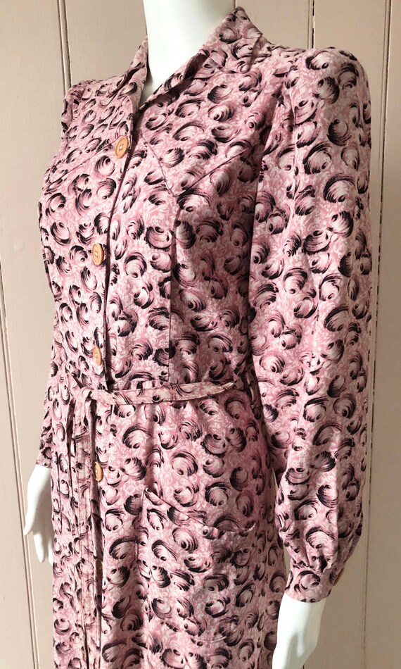 Fantastic 1940’s Moygashel Pink Dressing Gown