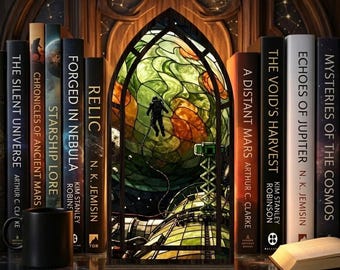 Project Hail Mary Book Nook, Home Of Astrophage Sci Fi Book Gift Decoration, Tau Ceti Ryland Grace & Rocky Bookshelf Decor Stained Glass