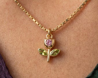 Tulip Moissanite Diamond Peridot Necklace, Minimalist Gold Floral Pendant