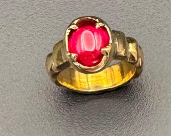 Bague de méditation rubis doré