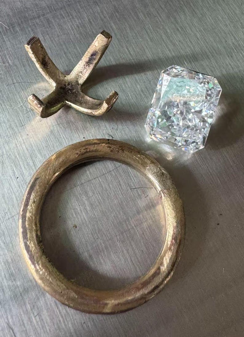 Bague directionnelle en argent et rubis image 3