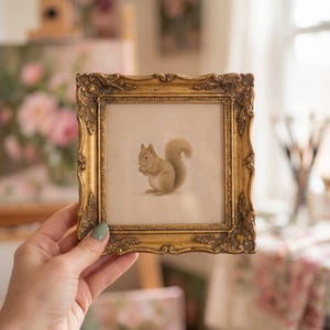 Cuadro infantil vintage con ardilla, estampado de animales del bosque, decoración neutra para habitación de bebé con temática de bosque, cuadro cuadrado para pared.