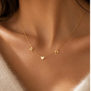 Personalisierte Initialen Kette mit Herz – 925 Sterling Silber Vergoldet, Geschenk für Freundin